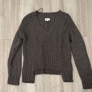 Pistola V-Neck Sweater in Charcoal